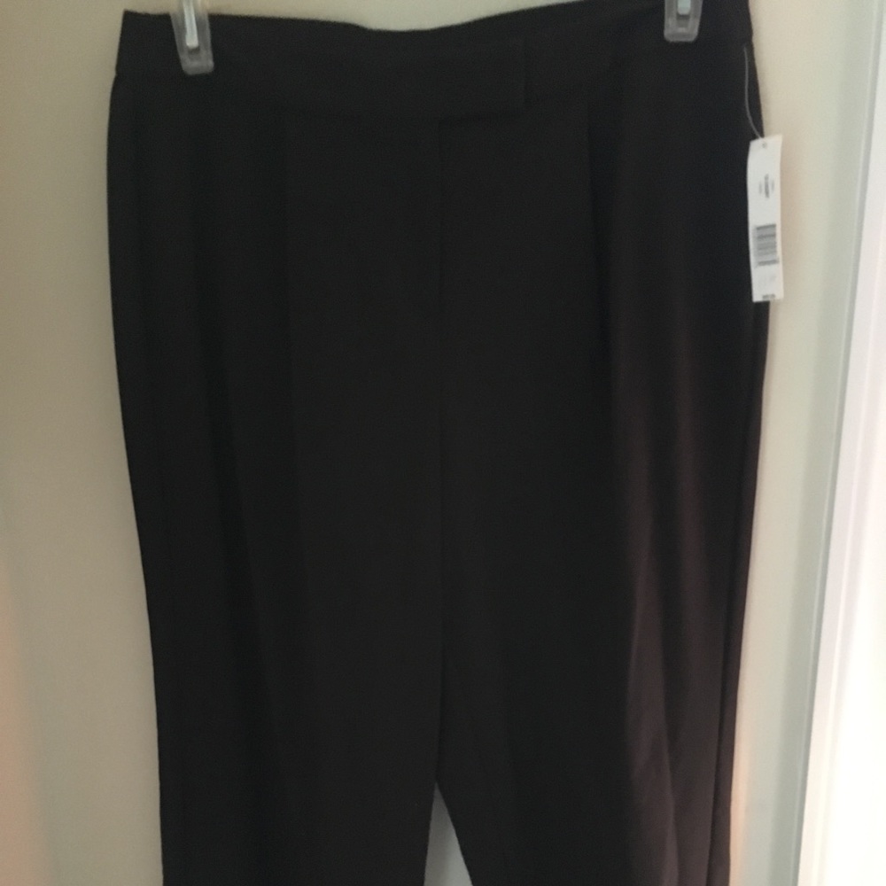 Kim Rogers Brown pleated dress pants 14 short NWT